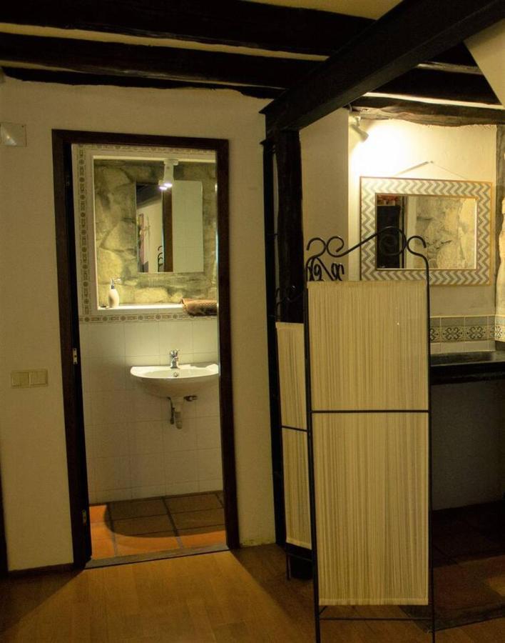 Cosy In Centre - 50 Sqm With Parking Apartment