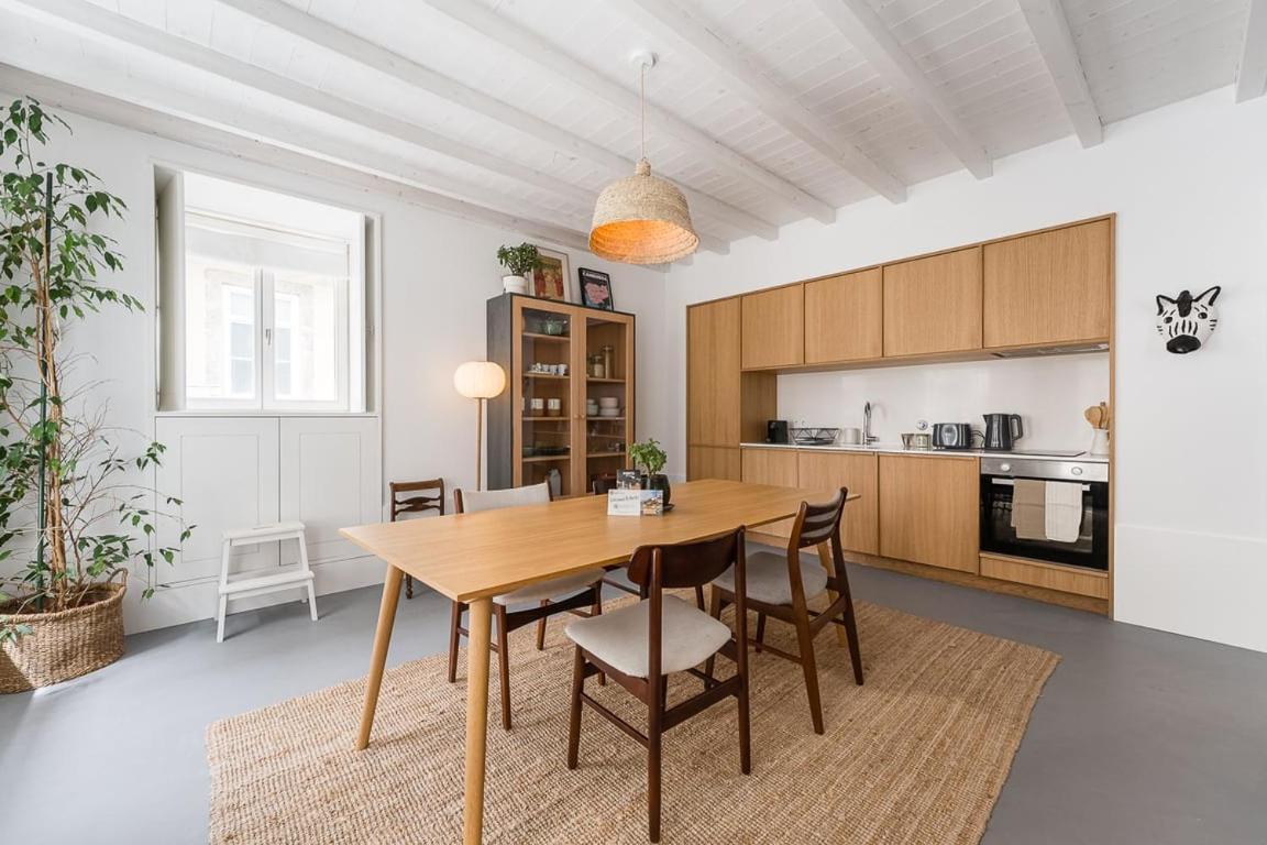 Apartment Seaside Charm In Foz Do Douro