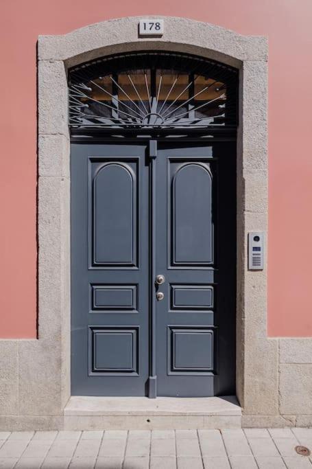 Apartment Boutique Rentals-primrose Terrace&garage Porto