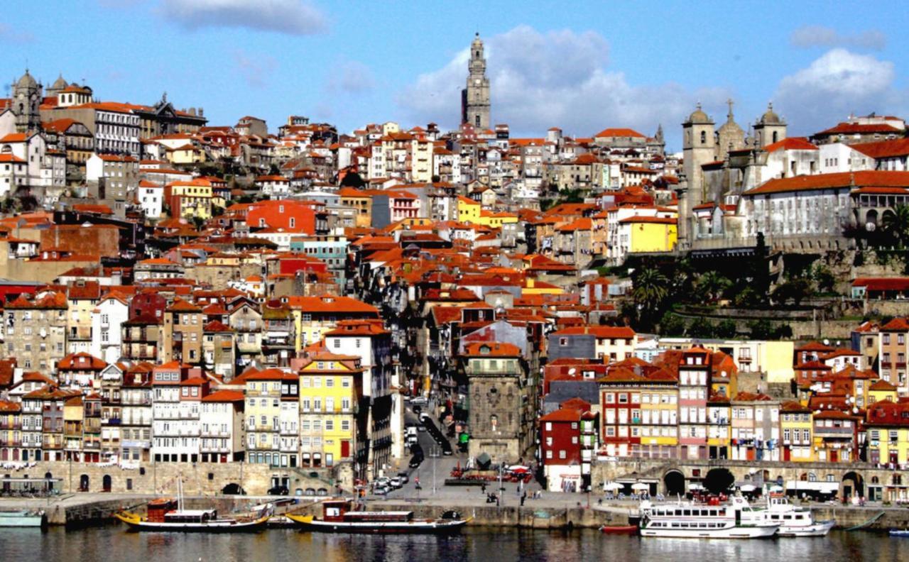 Guest house Almada Charm &