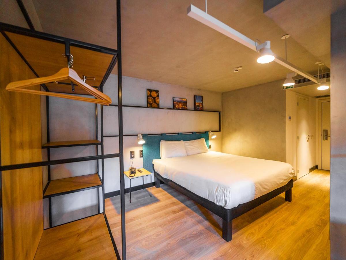 Ibis Centro Mercado Bolhao 3*