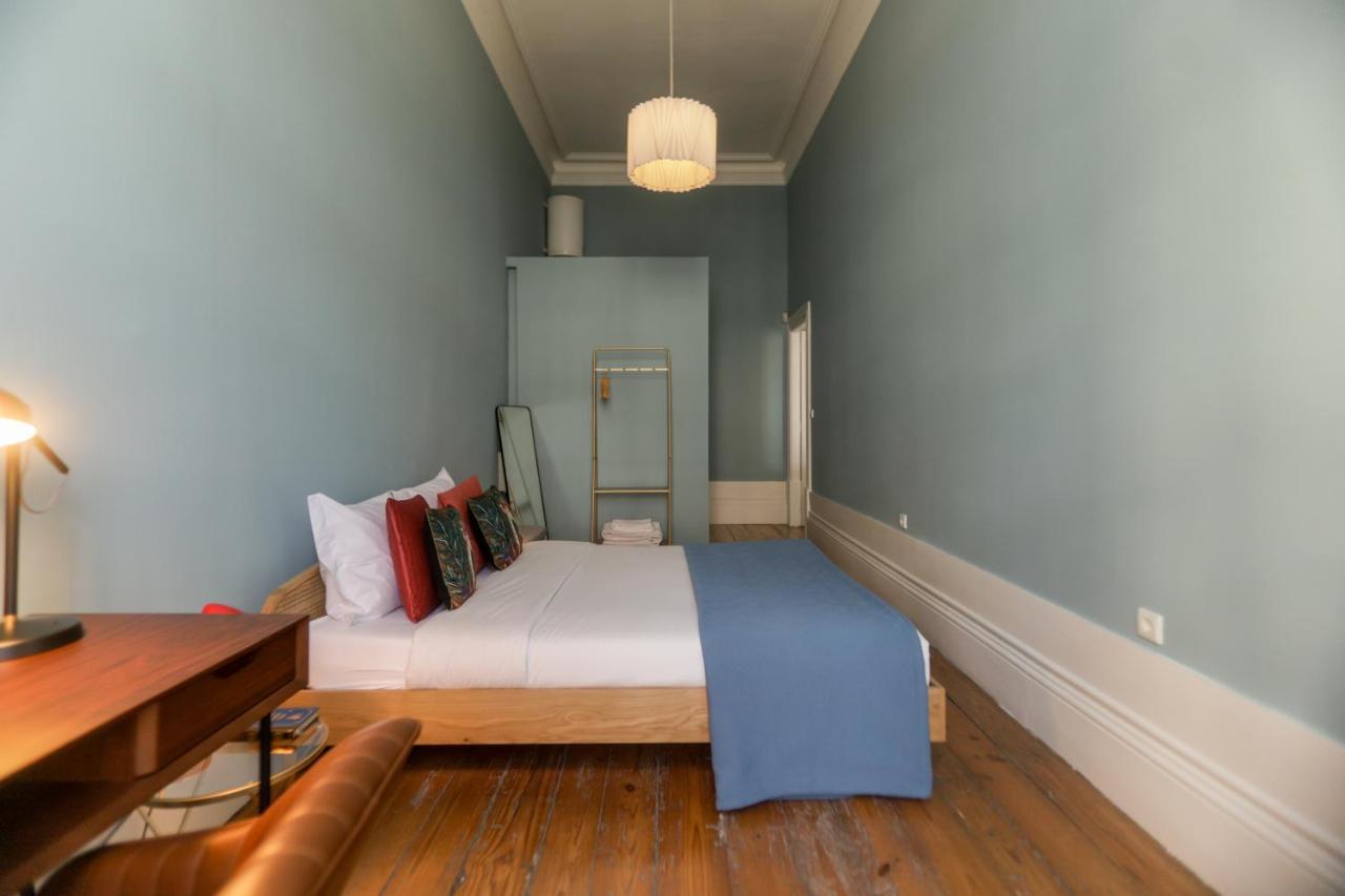 Adorable In Great Area Apartment *