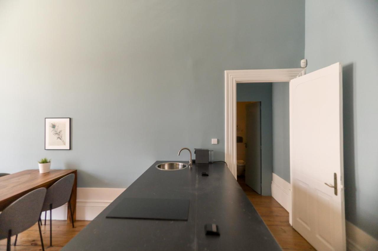 Apartment Adorable In Great Area