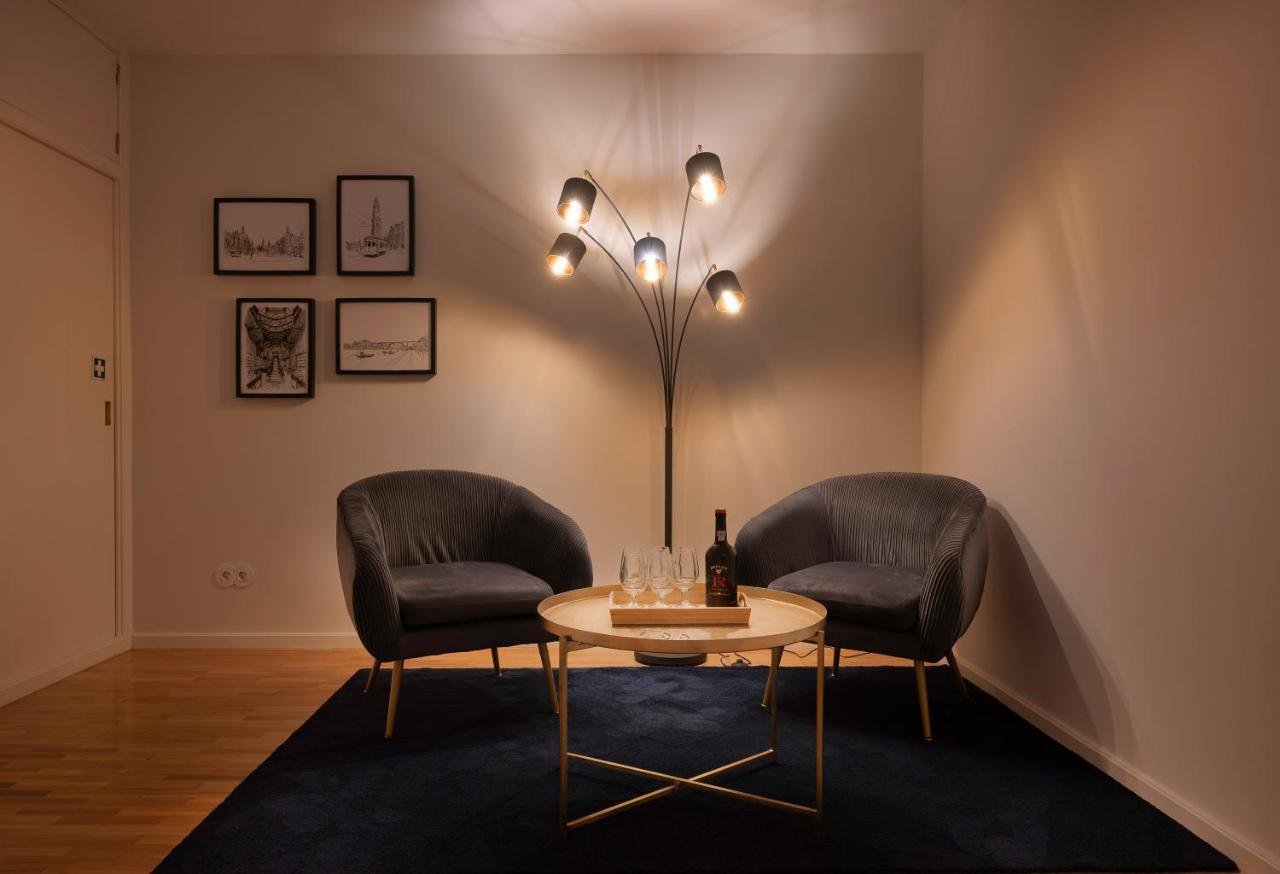 Apartment Invicta Premium - 4br Downtown With Ac Porto