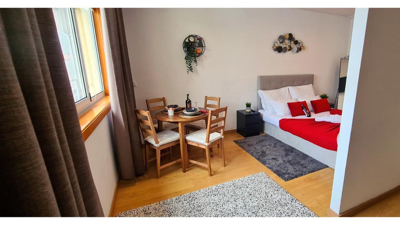 Rentalist Apartaments- Santa Catarina Apartment Porto