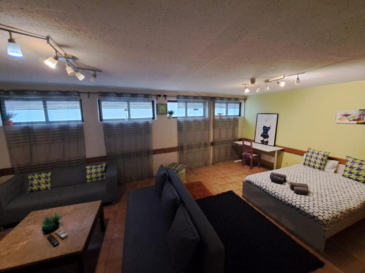 Spacious Economic Center Flat Apartment Porto