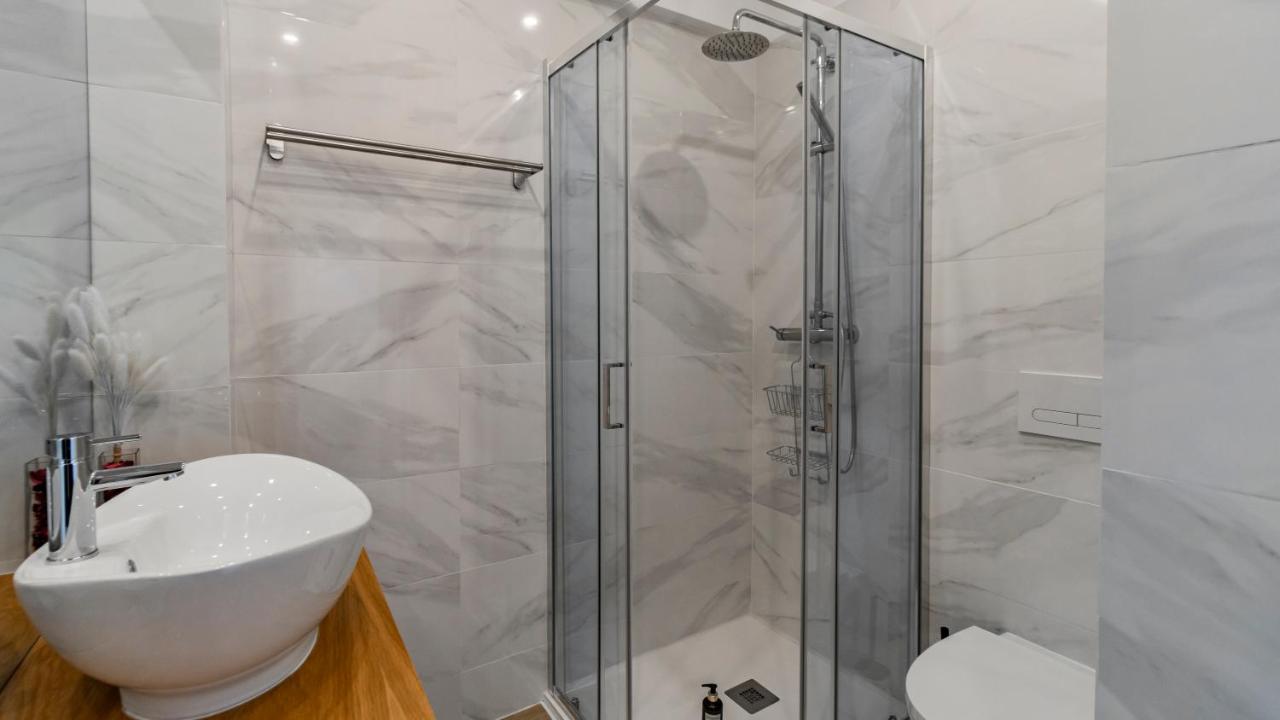 1br Paraiso Flat W/ Balcony & Ac By Lovelystay Porto