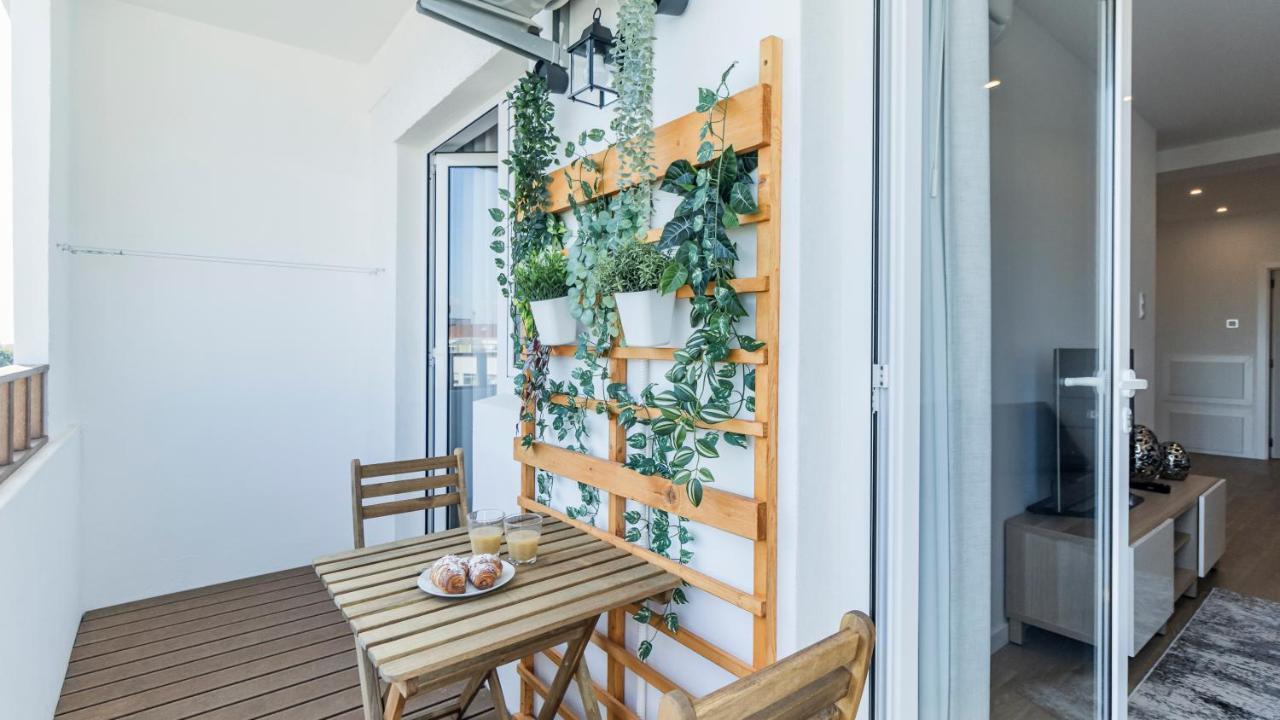 1br Paraiso Flat W/ Balcony & Ac By Lovelystay Apartment