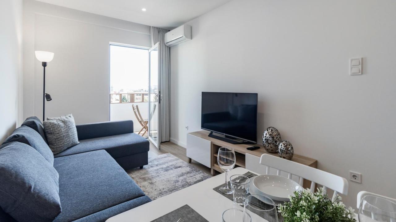 1br Paraiso Flat W/ Balcony & Ac By Lovelystay Apartment *