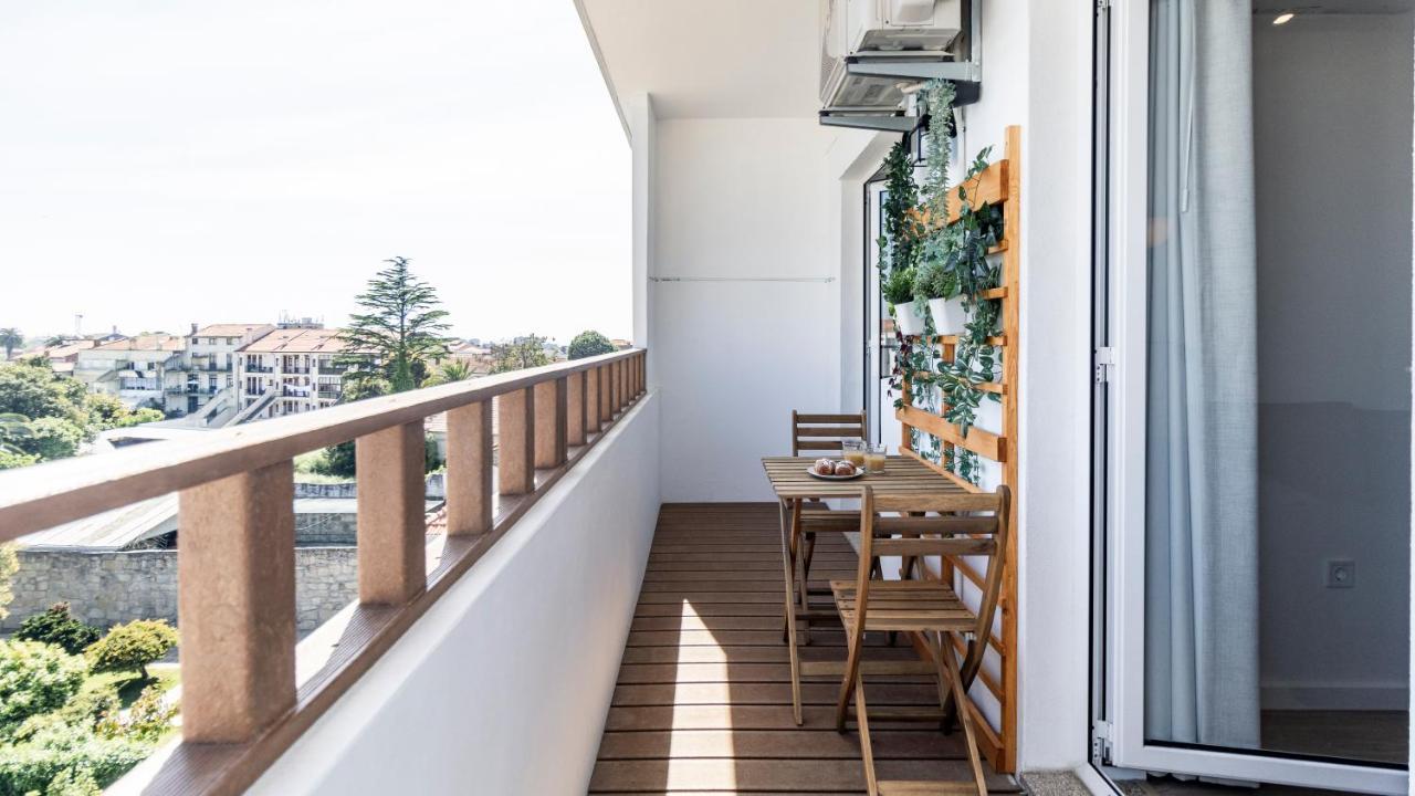 Apartment 1br Paraiso Flat W/ Balcony & Ac By Lovelystay Porto