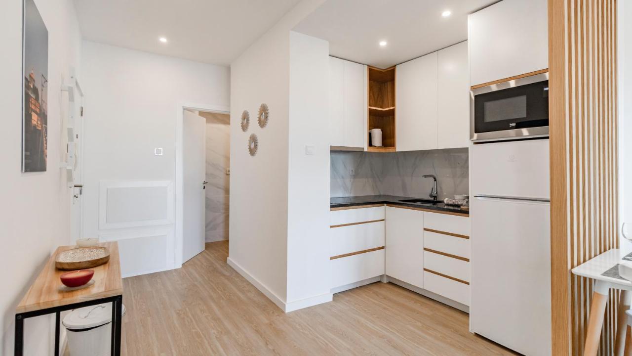 1br Paraiso Flat W/ Balcony & Ac By Lovelystay Porto