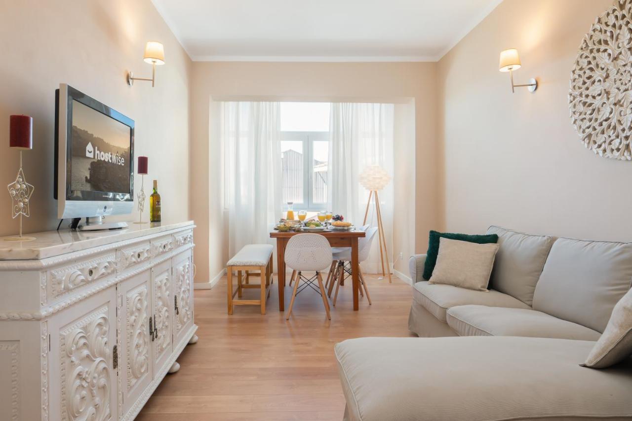 Apartment Host Wise - Spacious Vintage Flat - Small Balcony
