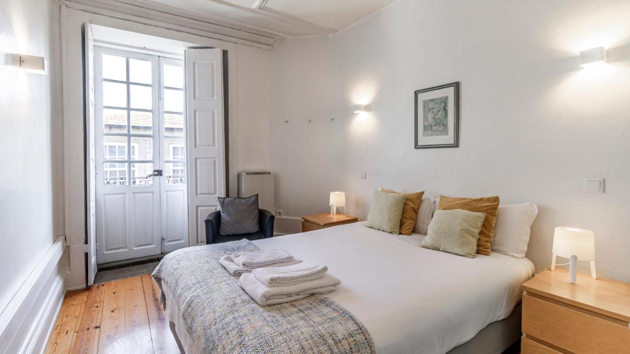 Apartamento 61 - Bright 2br W/ Balcony By Lovelystay Porto
