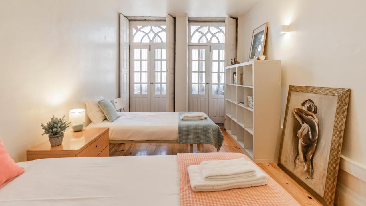 61 - Bright 2br W/ Balcony By Lovelystay Apartamento Porto