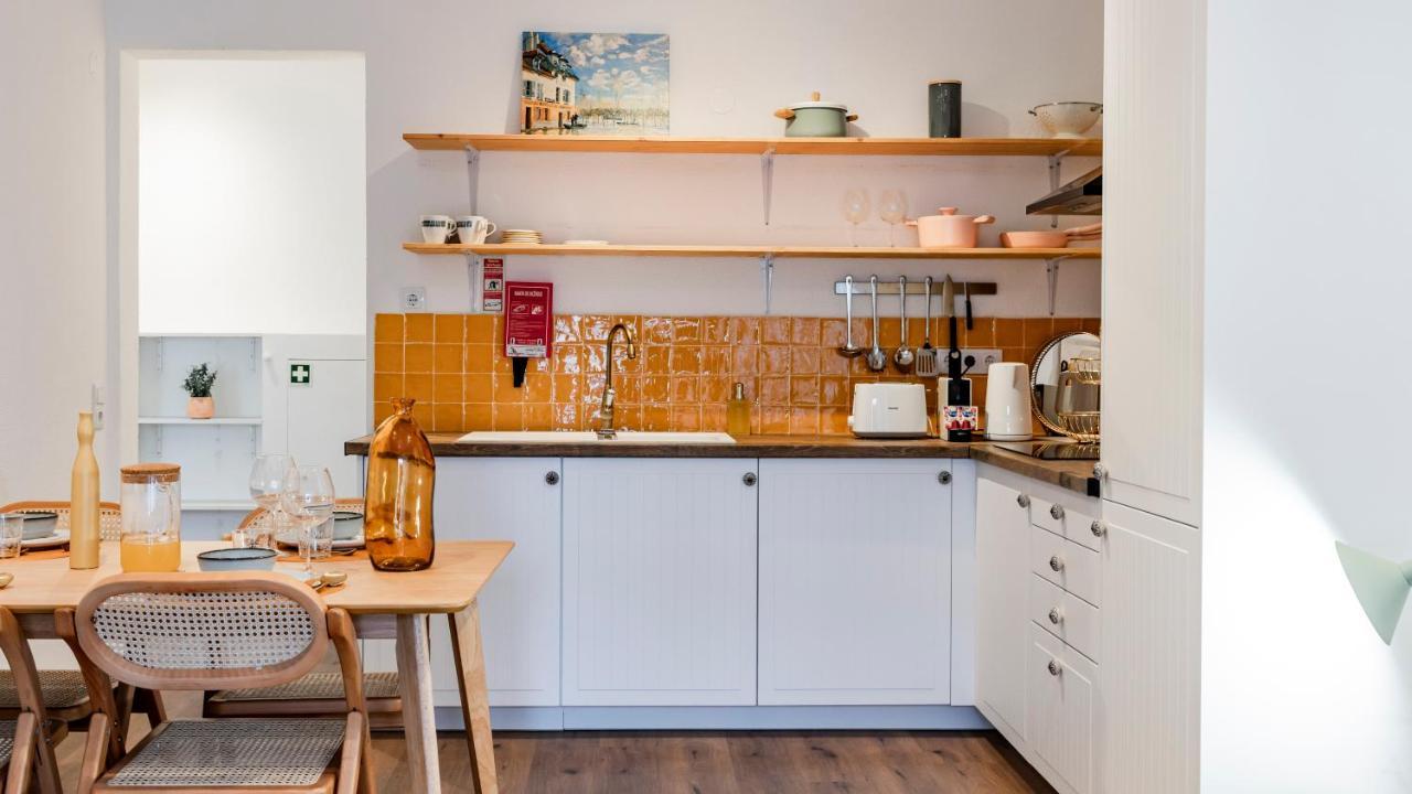 Happy Corner In The Heart Of By Lovelystay Apartment *