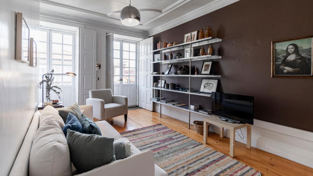 Apartamento 61 - Bright 2br W/ Balcony By Lovelystay Porto