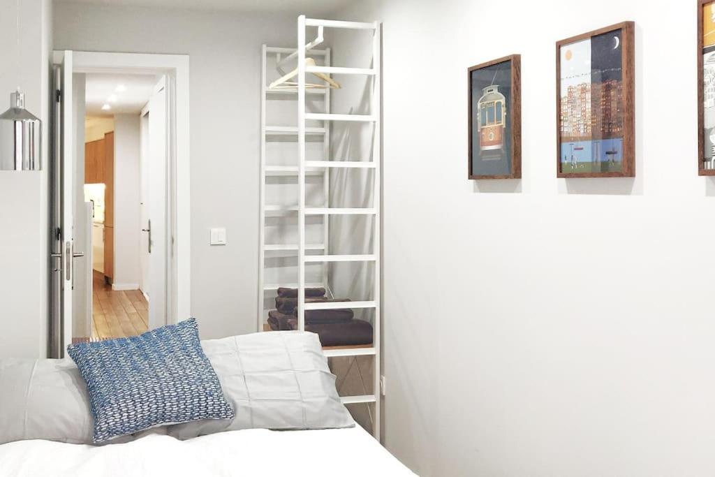 Two Bedroom Terrace Sanctuary In The Center * Porto