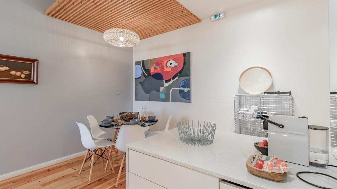 Fernandes Tomas 424 By Lovelystay Apartment *