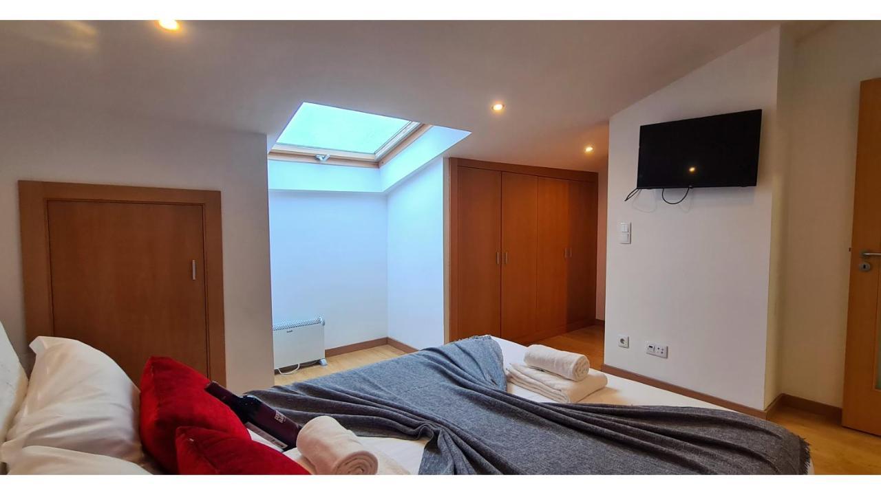 Rentalist Apartaments- Santa Catarina Porto