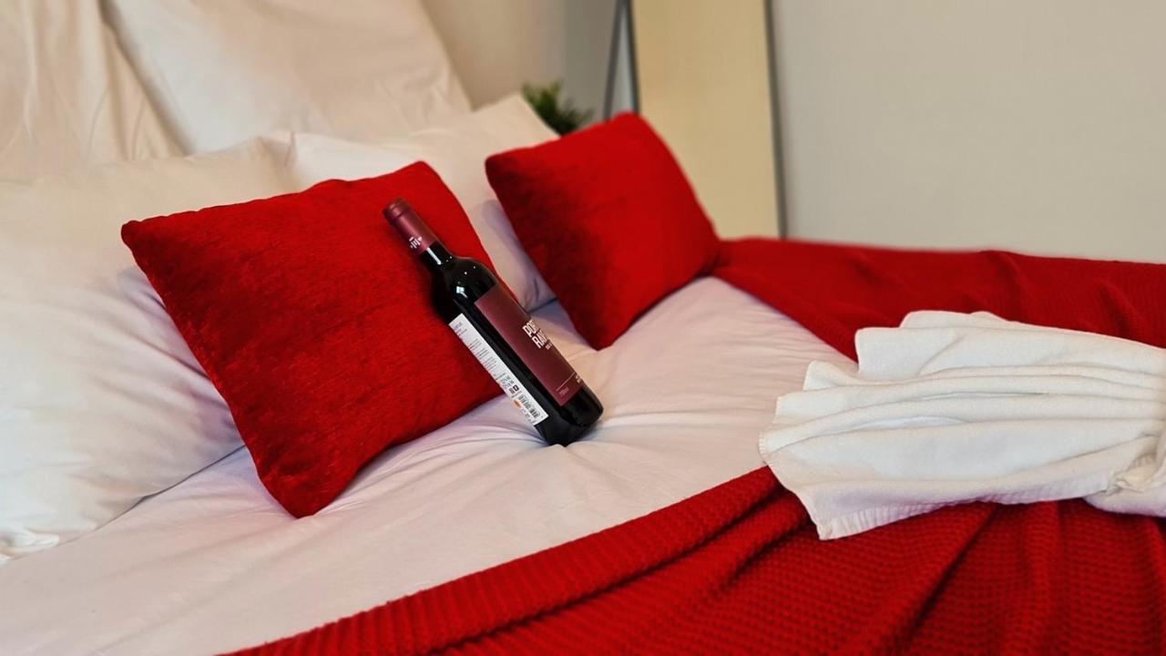Rentalist Apartaments- Santa Catarina Apartment *