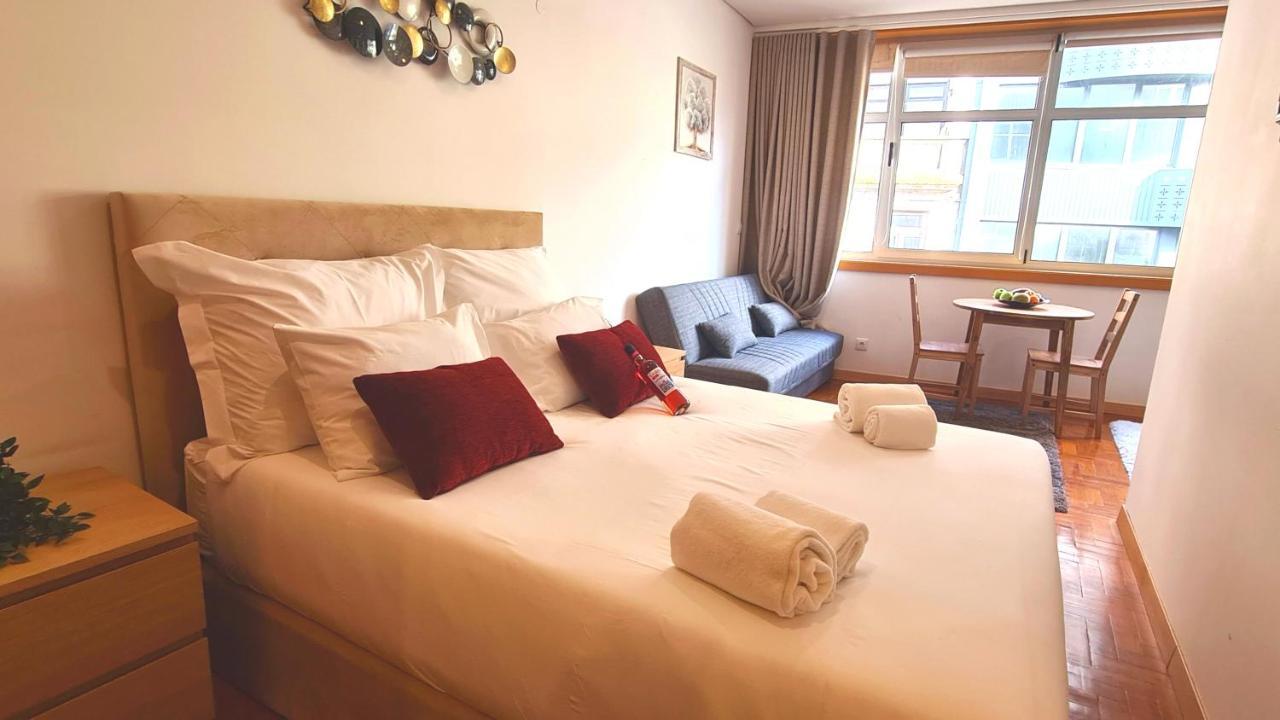 Rentalist Apartaments- Santa Catarina Porto