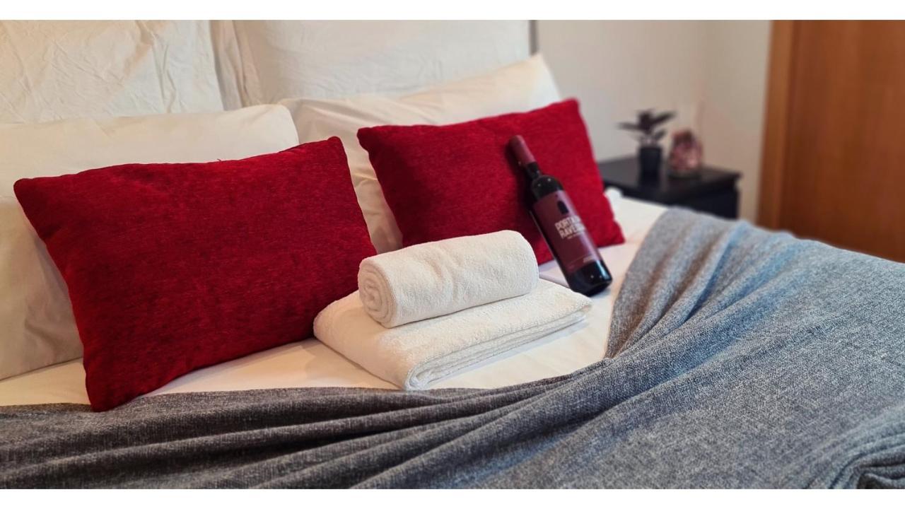 Rentalist Apartaments- Santa Catarina Apartment Porto