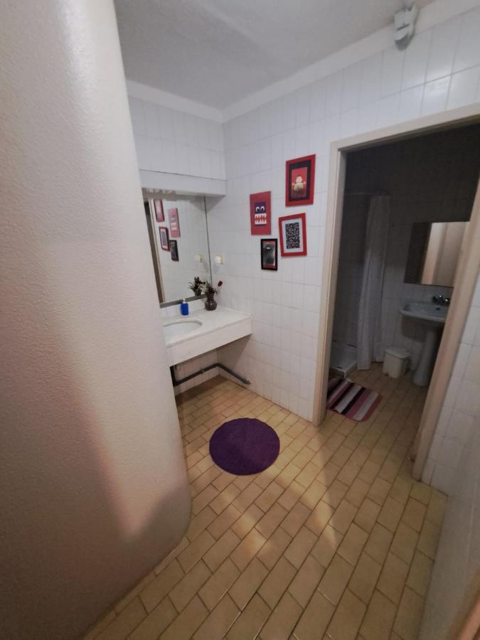 Apartment Spacious Economic Center Flat