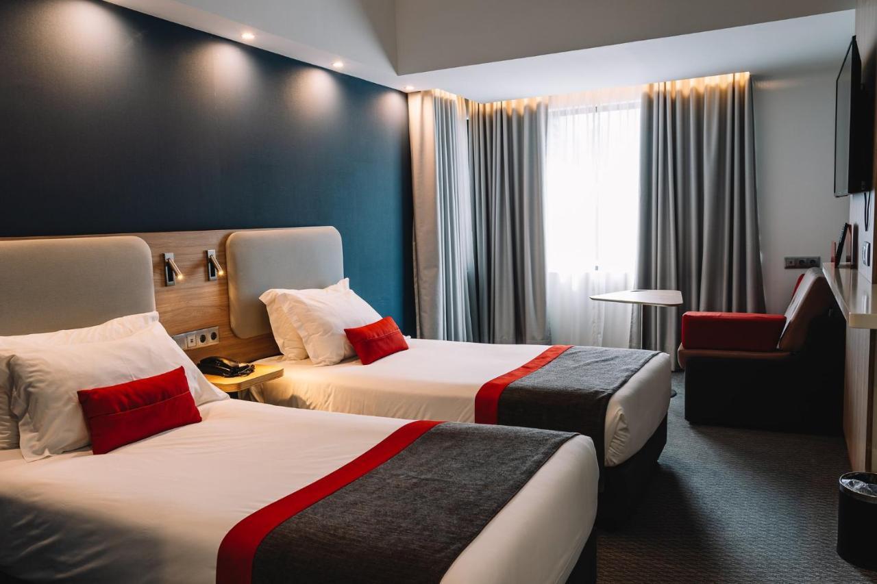 Express Centre By Ihg 3*