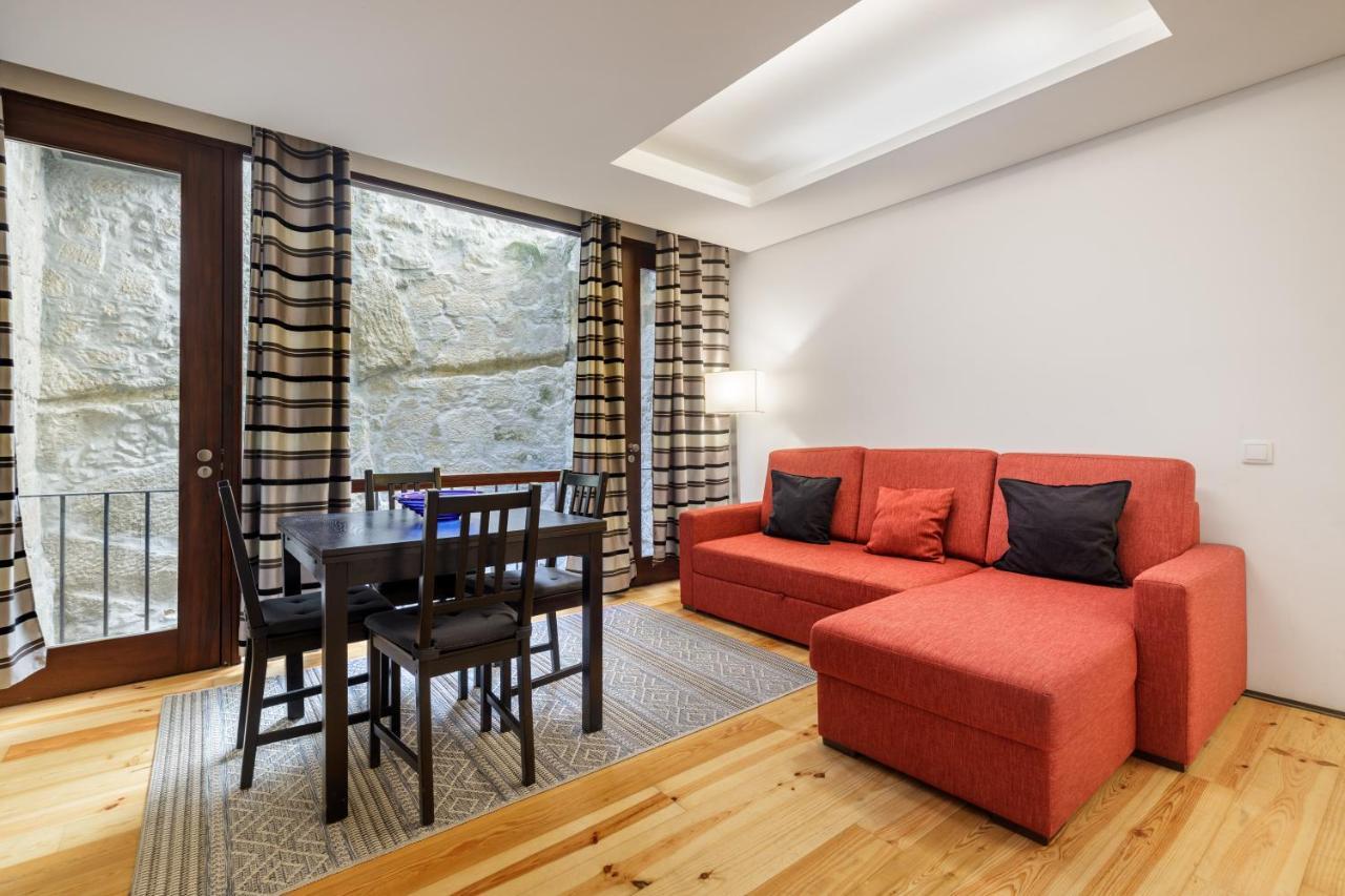 Ox Apartments B Places *