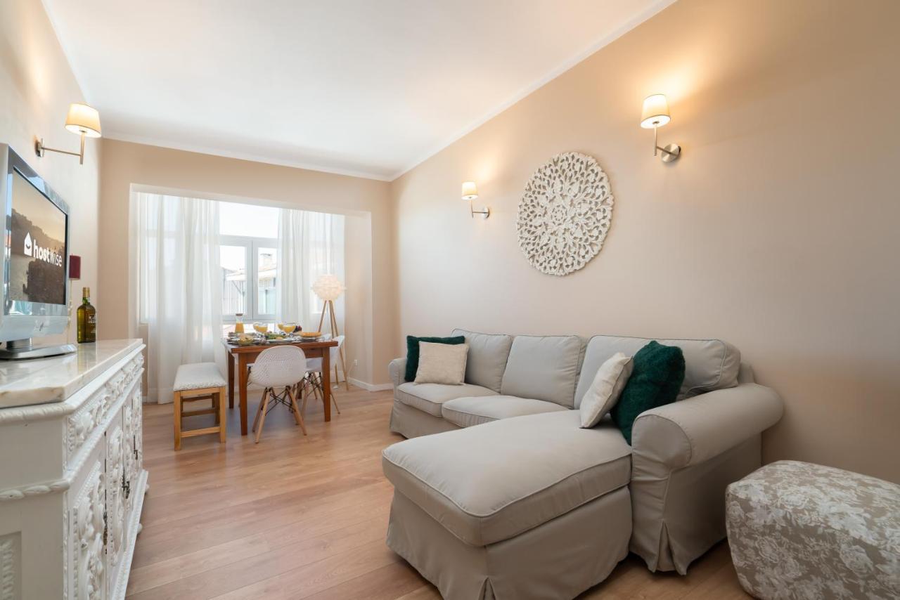 Host Wise - Spacious Vintage Flat - Small Balcony * Porto