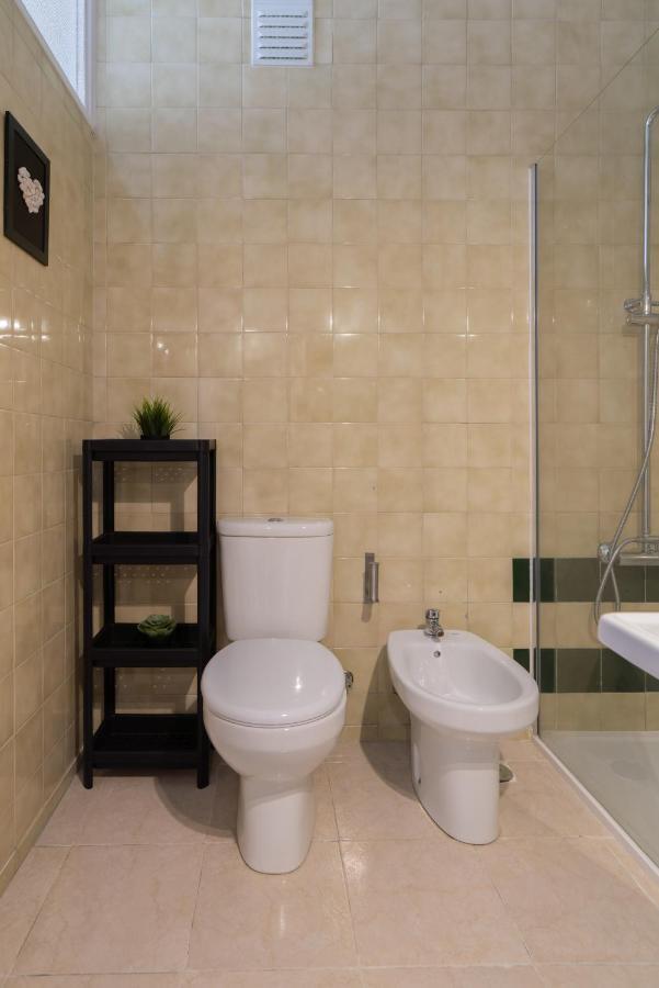 Host Wise - Spacious Vintage Flat - Small Balcony * Porto