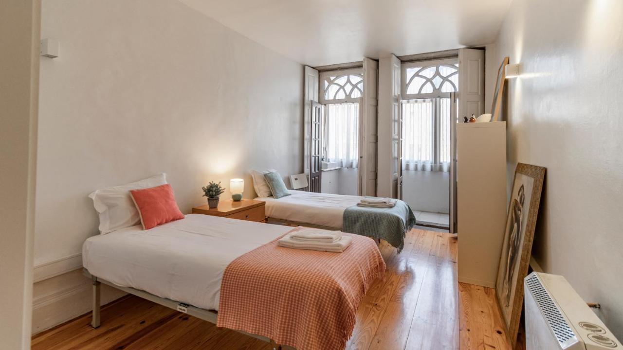 Apartamento 61 - Bright 2br W/ Balcony By Lovelystay *