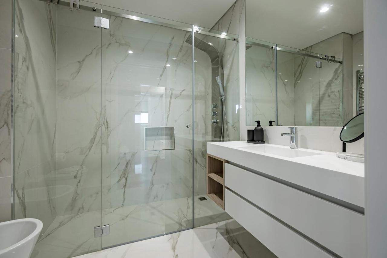 Nomads Lux - 2bdr & Parking Flores Square Apartment *