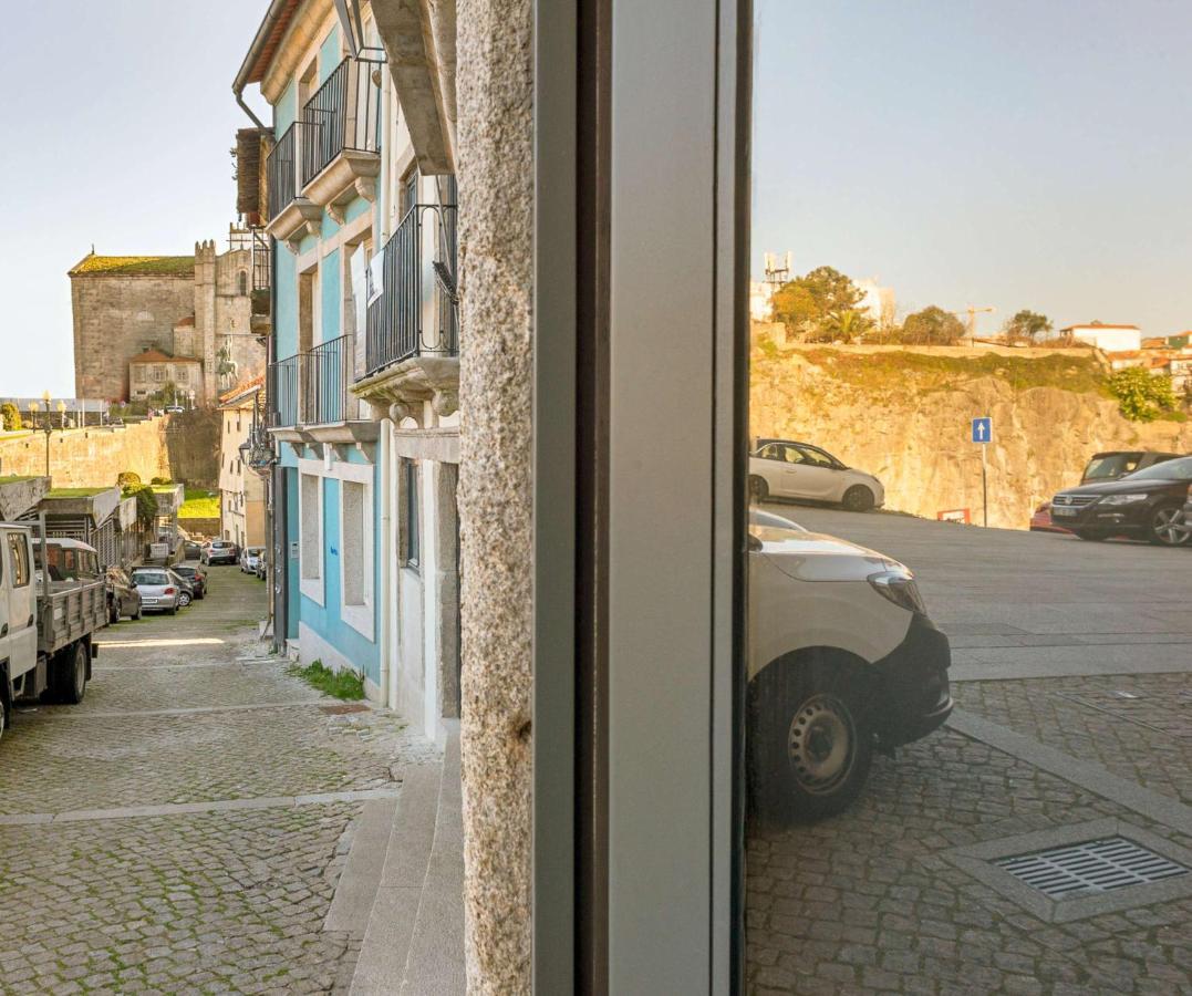 Near Sao Bento Station Apartment