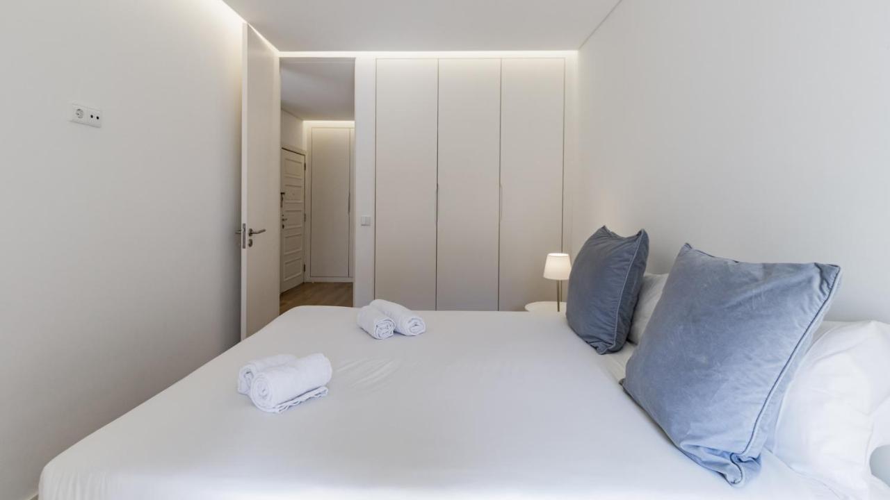 Apartment Center Flat