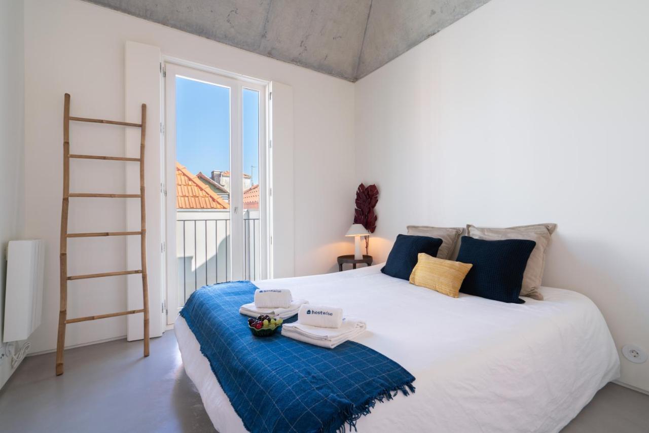 Apartment Host Wise - Luxurious Private Flats - Balcony *