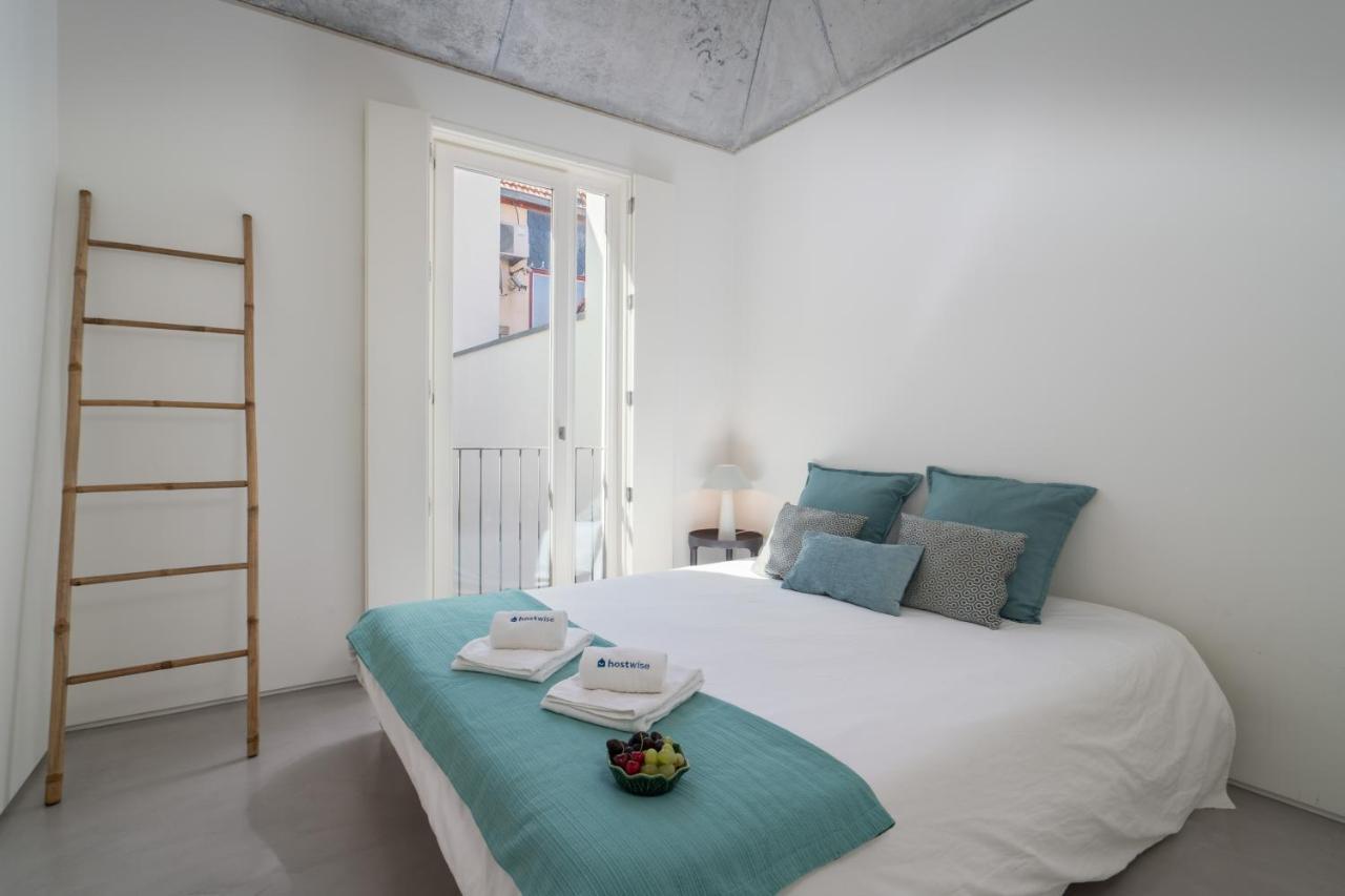 Host Wise - Luxurious Private Flats - Balcony Porto