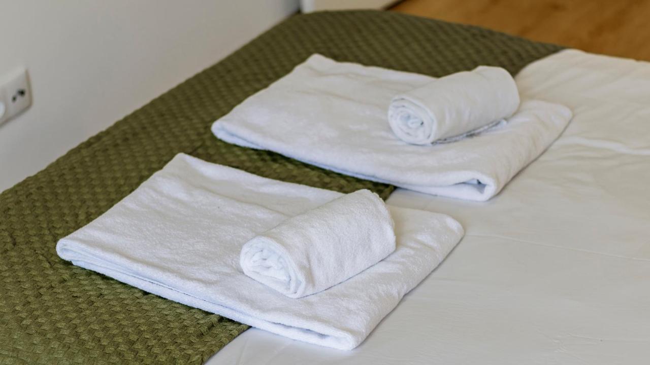 Apartment 1br Retreat In Prime Location By Lovelystay *