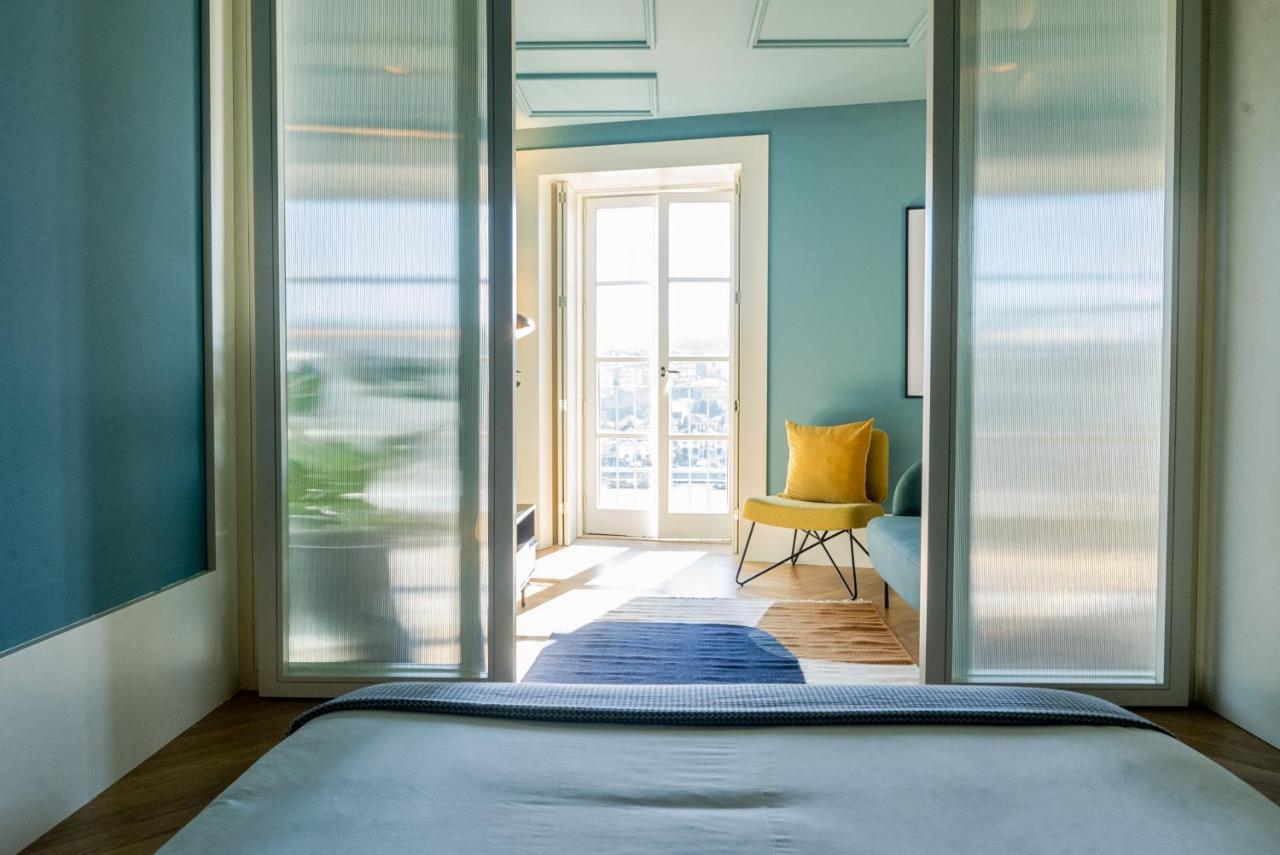 Award Winning Design Center - River View! Apartment