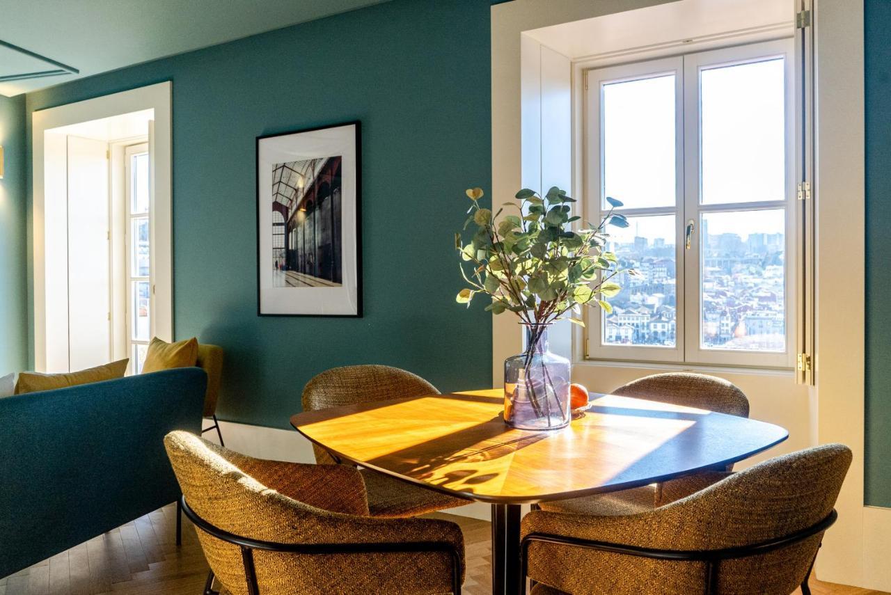 Apartment Award Winning Design Center - River View! *