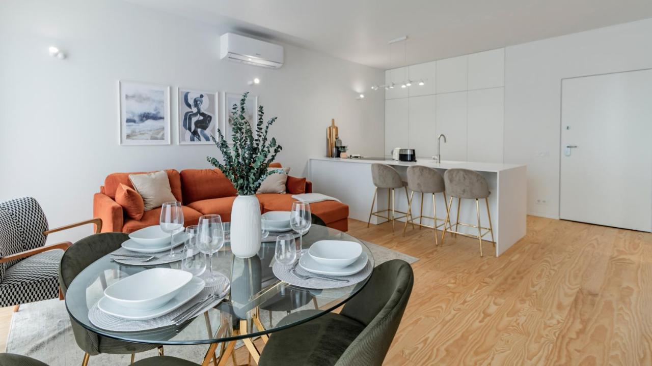 Almada 551 By Lovelystay Apartment
