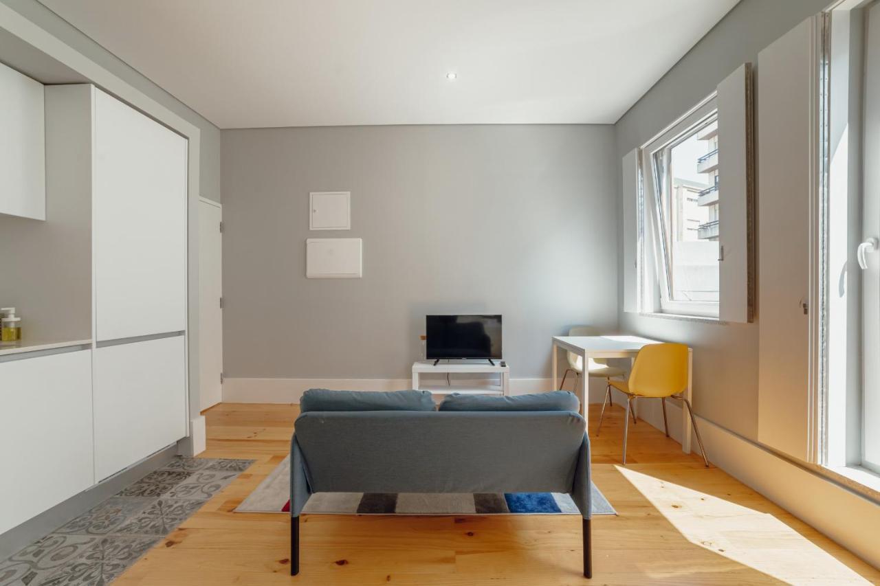 Downtown Santos With Terrace By Homing Apartment Porto