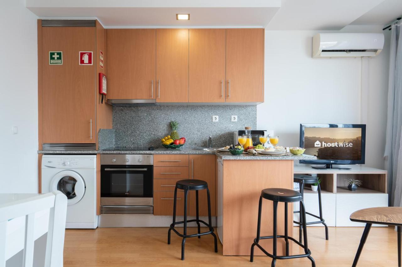 Bright Quiet Flats W/ Terrace Apartment