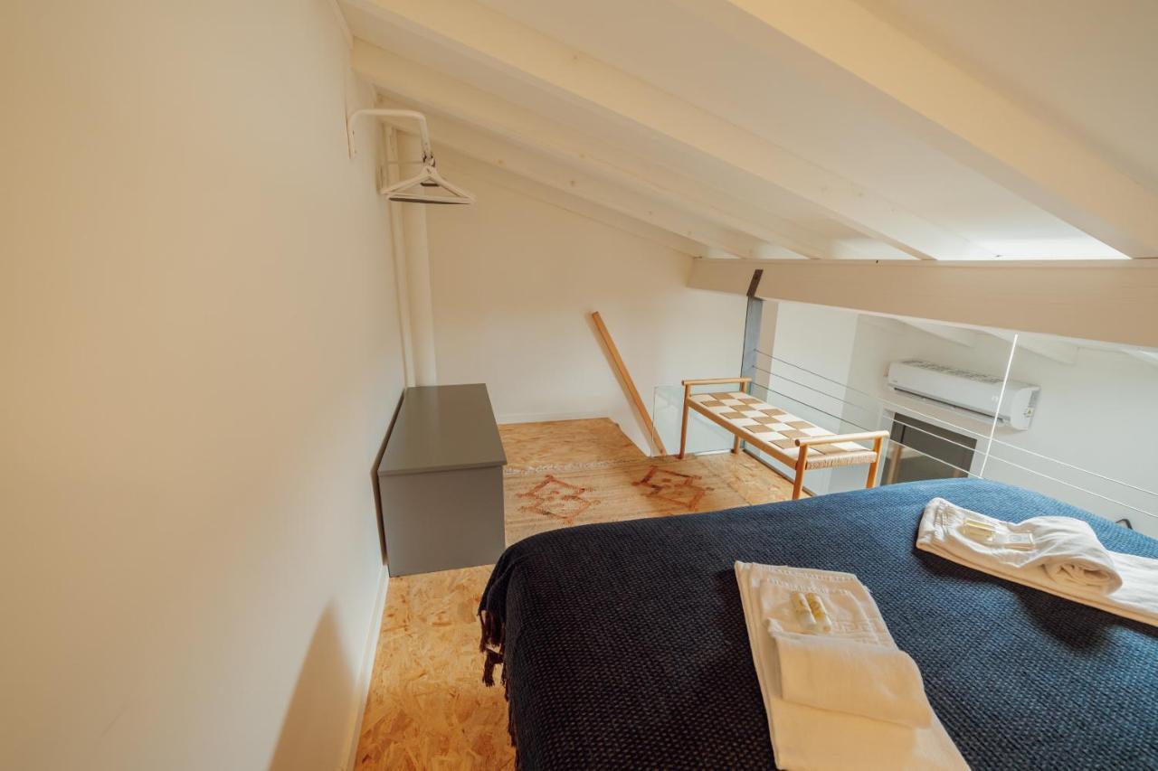 Mezzanine Stylish By Vacationy Apartment