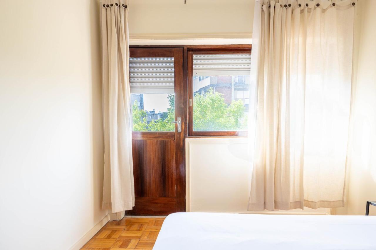 Convenient 3-bedroom Next To Bom Sucesso Porto