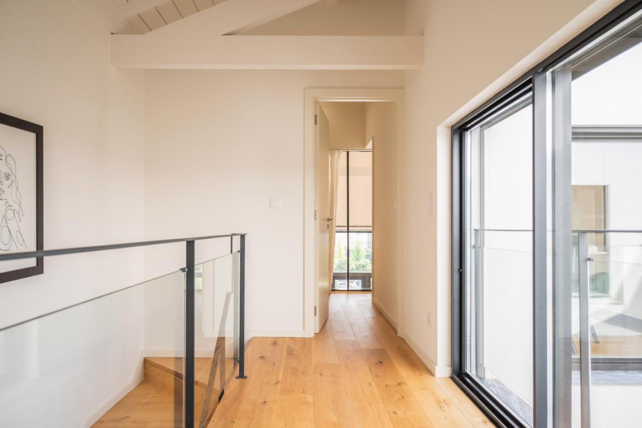 Loft In *