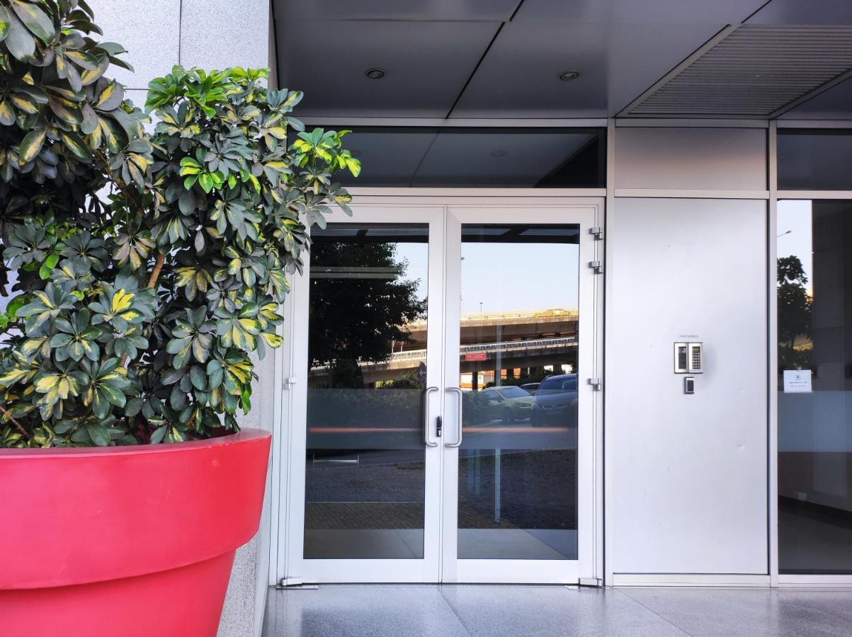 S1405 - Practical And Modern - Ac, Balcony And Parking * Porto