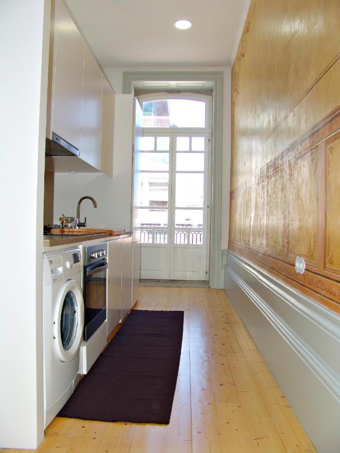 Contemporary In Center Apartment Porto