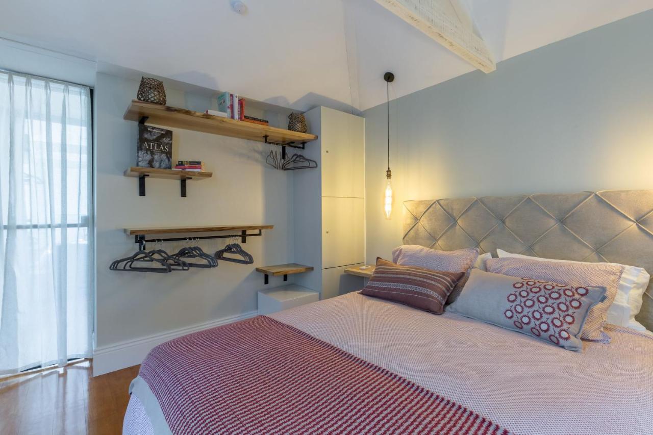 Elegant 2br Duplex In Center By Lovelystay
