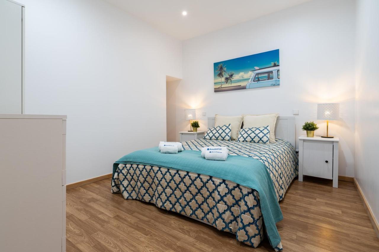 Host Wise - Colorful Fresh Flats - Batalha Apartment Porto